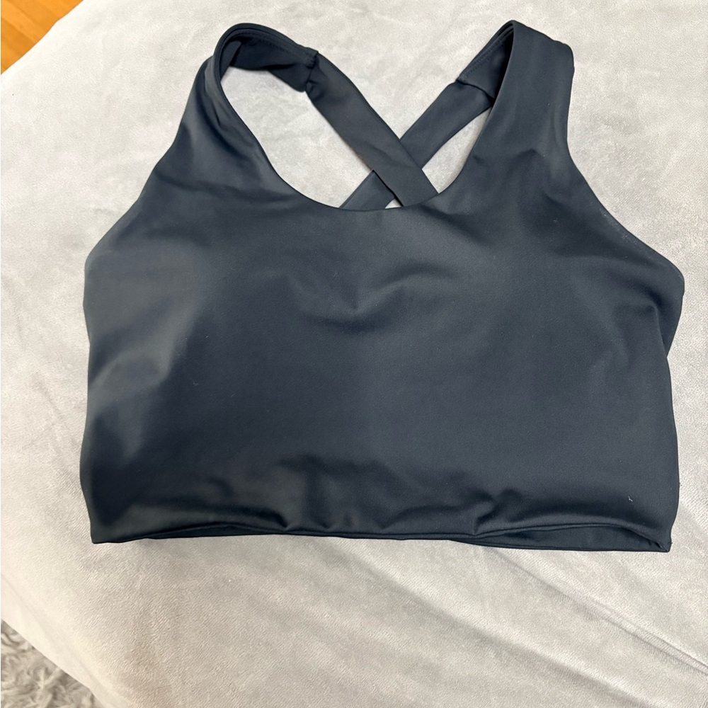 Women's Black Cross-Back Sports Bra